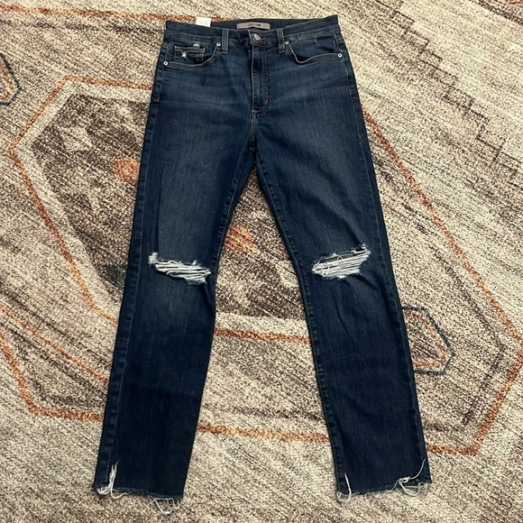 Joe's Jeans Distressed Straight Ankle Jeans in Alhambra - Size 29 - Picture 3 of 10